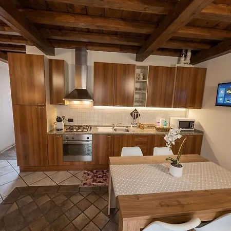 Casa Renoir A Due Passi Dal فيربانيا